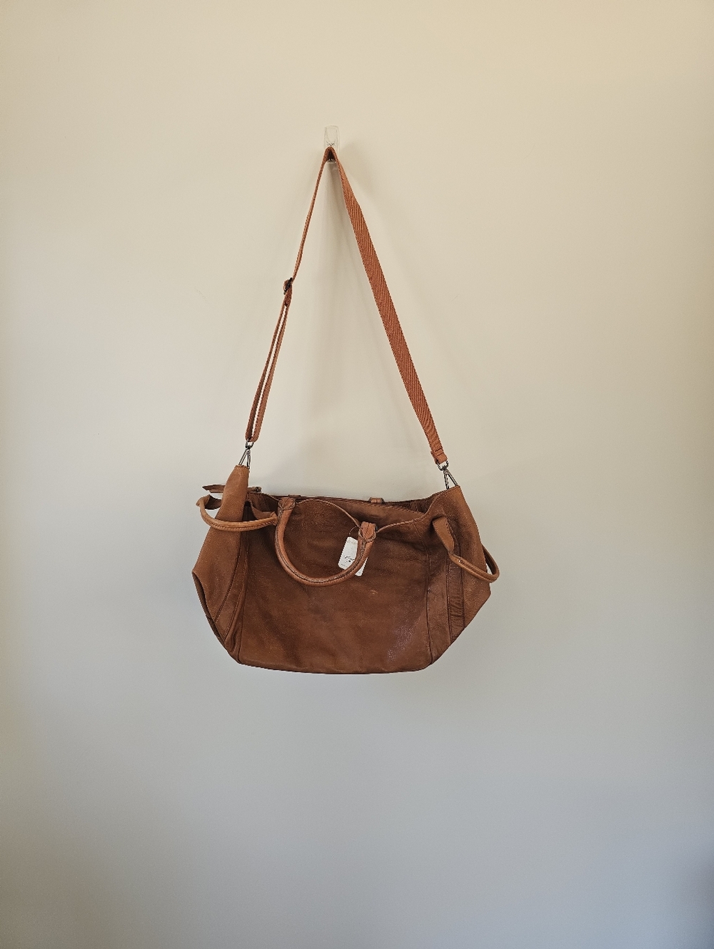 Free People Leslie Leather Tote In Cognac - Picture 6 of 11